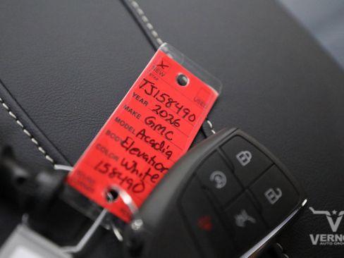 New 2026 GMC Acadia Elevation image 41