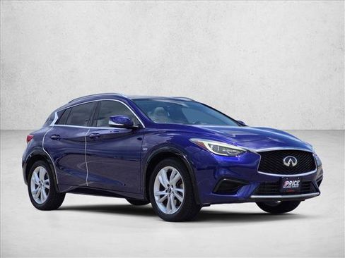 Used 2019 INFINITI QX30 FWD image 3