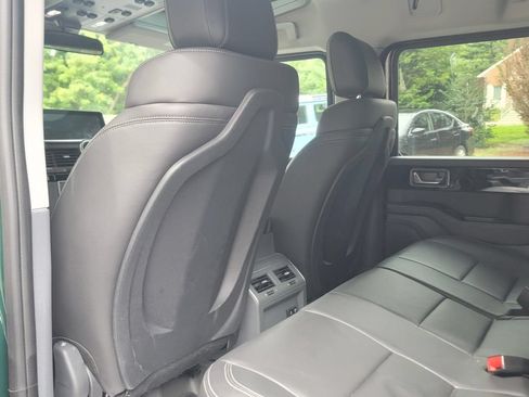 Used 2024 INEOS Grenadier Station Wagon AWD/4WD image 17