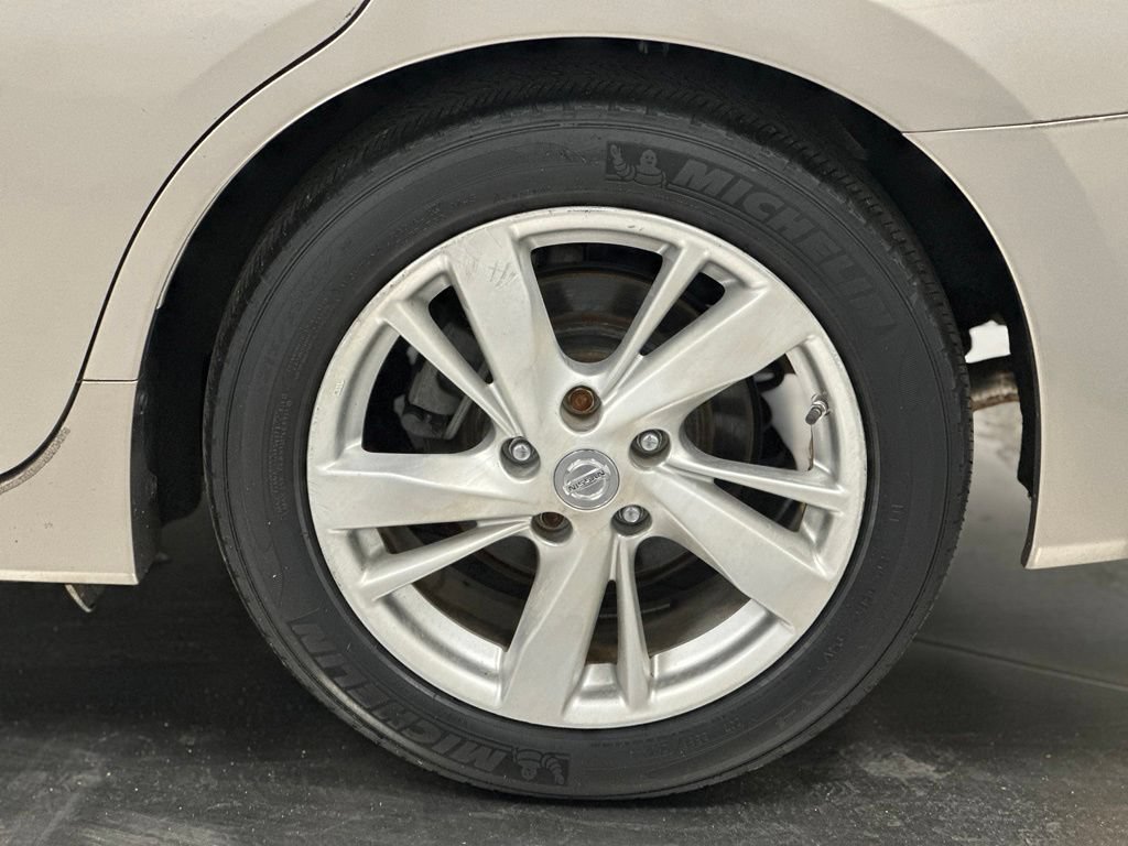 Used 2013 Nissan Altima 2.5 SL FWD image 24