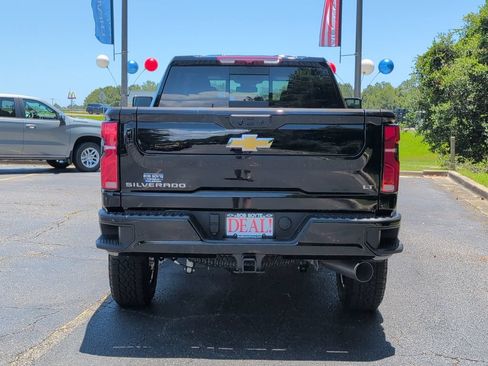 New 2026 Chevrolet Silverado 2500 LT w/ Z71 Chrome Sport Edition AWD/4WD image 4