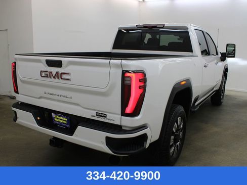 Used 2025 GMC Sierra 2500 Denali w/ Denali Reserve Package image 4