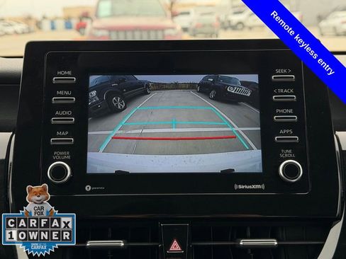 Used 2024 Toyota Camry SE image 7