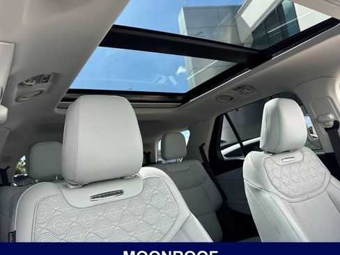 Used 2025 Ford Explorer Platinum w/ Ultimate Package RWD image 23