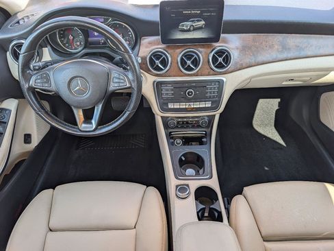 Used 2019 Mercedes-Benz GLA 250 w/ Premium Package image 7