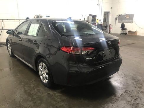 Used 2025 Toyota Corolla LE image 6