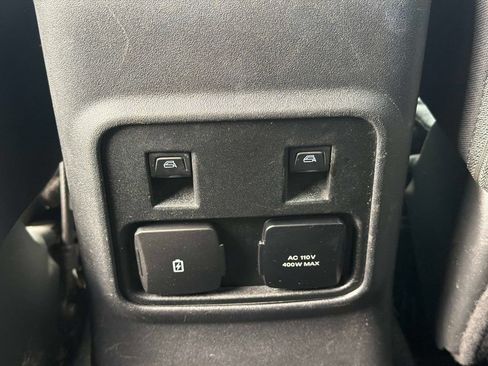 Used 2023 Ford Bronco Big Bend w/ Sasquatch Package AWD/4WD image 18