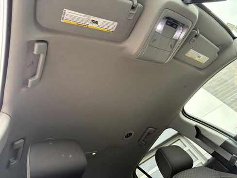 Used 2019 GMC Acadia SLE FWD image 25