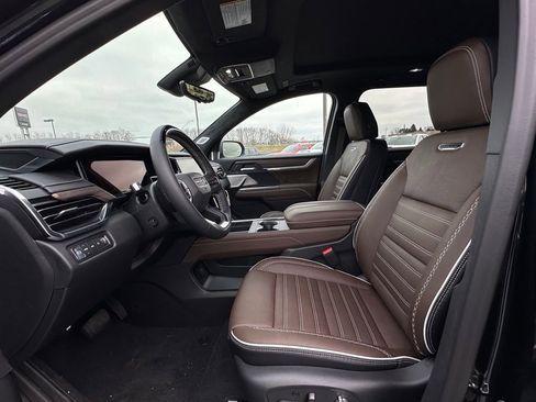 New 2026 GMC Acadia Denali Ultimate AWD/4WD image 13