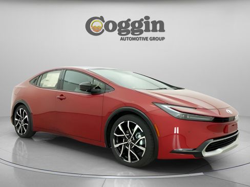 New 2026 Toyota Prius Plug-In Hybrid image 25