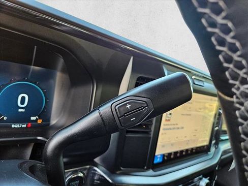 Used 2025 Ford F250 Lariat w/ Chrome Package image 14