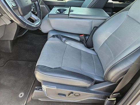 Used 2022 Ford F150 Lariat w/ Max Trailer Tow Package image 16