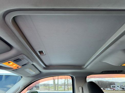 Used 2007 Chevrolet Silverado 3500 LT w/ EZ-Lift Tailgate Package image 20