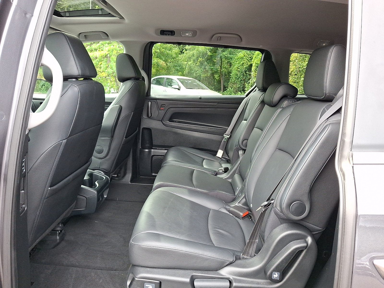 Used 2024 Honda Odyssey EX-L image 11