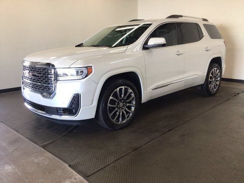 Used 2020 GMC Acadia Denali w/ Denali Ultimate Package AWD/4WD image 3
