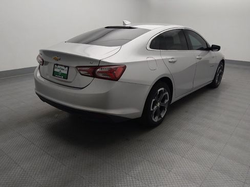 Used 2022 Chevrolet Malibu LT FWD image 9