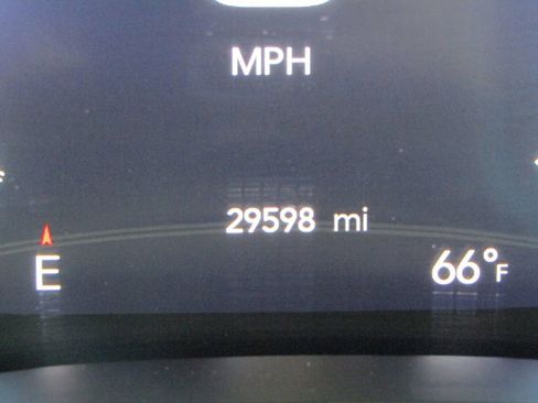 Used 2025 Chrysler Pacifica Select FWD image 28