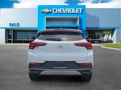 Used 2024 Buick Encore GX Preferred FWD image 4