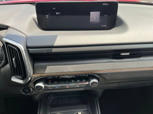 Certified 2025 MAZDA CX-50 2.5 Hybrid w/ Premium Plus Pkg AWD/4WD image 24