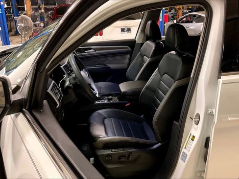 Used 2021 Volkswagen Atlas SEL Premium image 7