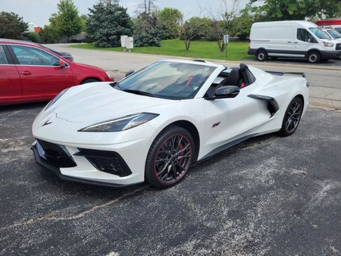 Used 2023 Chevrolet Corvette Stingray Premium Conv w/ Z51 Performance Package image 4