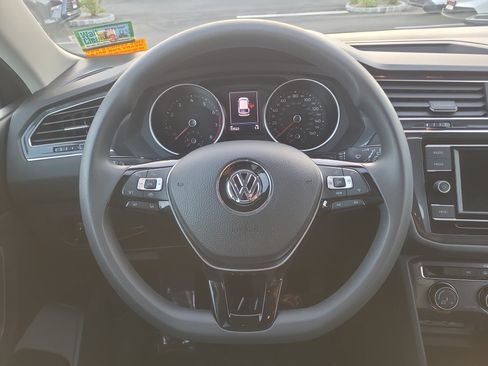 Used 2020 Volkswagen Tiguan S AWD/4WD image 21