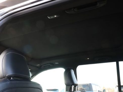 New 2026 Jeep Grand Cherokee Limited AWD/4WD image 19