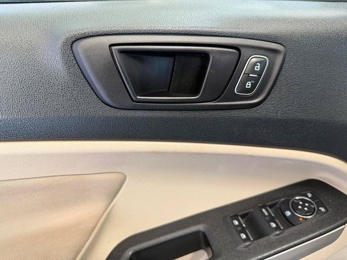 Used 2021 Ford EcoSport S FWD image 11
