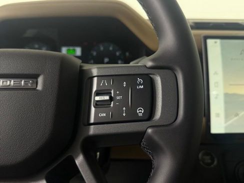 New 2026 Land Rover Defender 110 X-Dynamic SE image 37