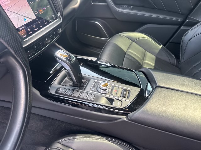 Used 2021 Maserati Levante GranSport AWD/4WD image 25
