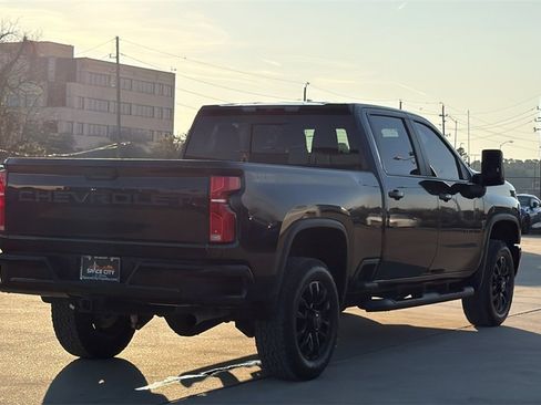 Used 2025 Chevrolet Silverado 2500 LT w/ Trail Boss Package image 5