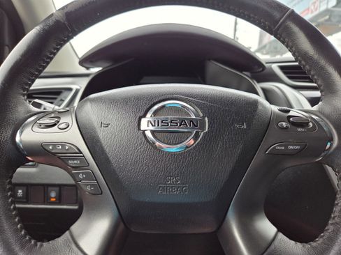 Used 2020 Nissan Murano SV image 17