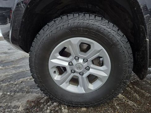 Used 2022 Toyota 4Runner SR5 Premium image 7