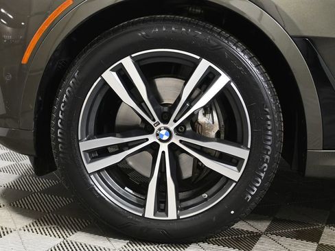 Certified 2023 BMW X7 xDrive40i w/ M Sport Package image 12