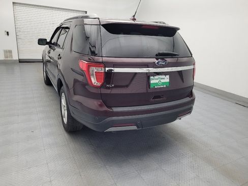 Used 2019 Ford Explorer XLT w/ Equipment Group 202A image 6