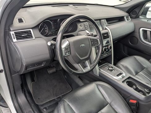 Used 2017 Land Rover Discovery Sport HSE AWD/4WD image 6