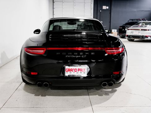 Used 2015 Porsche 911 Targa 4S image 4