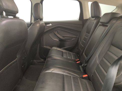 Used 2019 Ford Escape Titanium image 18