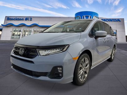 New 2025 Honda Odyssey Touring