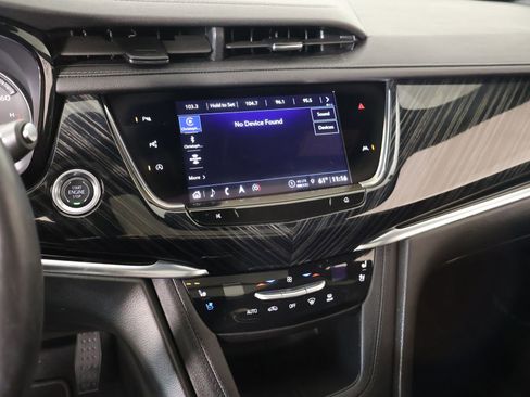 Used 2025 Cadillac XT6 Premium Luxury w/ Technology Package FWD image 5