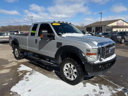 Used 2008 Ford F250 FX4 image 3