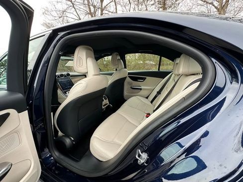 Used 2023 Mercedes-Benz C 300 4MATIC Sedan image 18