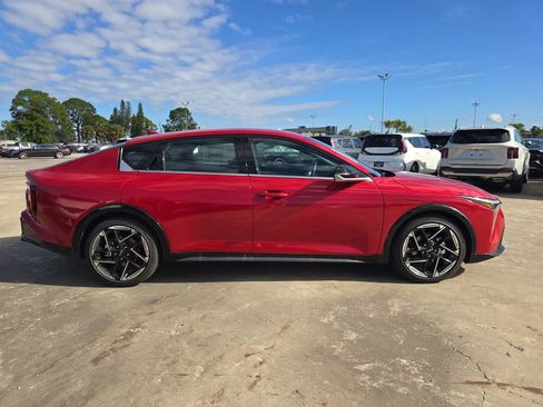 New 2025 Kia K4 GT-Line image 9