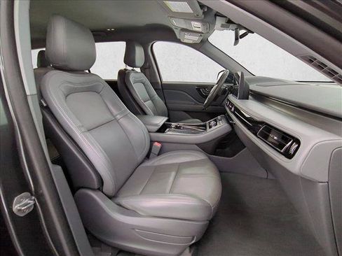 Used 2020 Lincoln Aviator Reserve AWD/4WD image 23