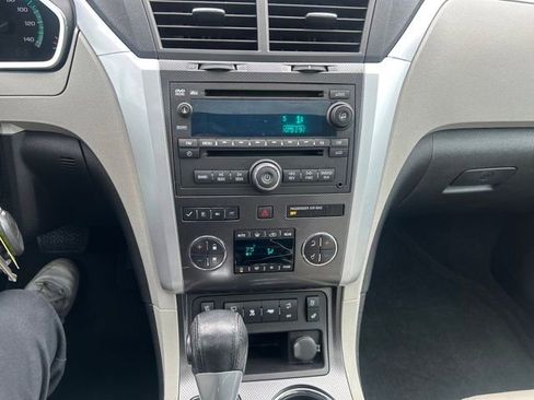 Used 2010 Chevrolet Traverse LTZ image 20