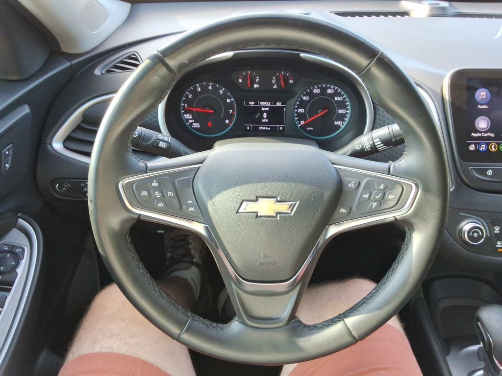 Certified 2025 Chevrolet Malibu RS FWD image 25