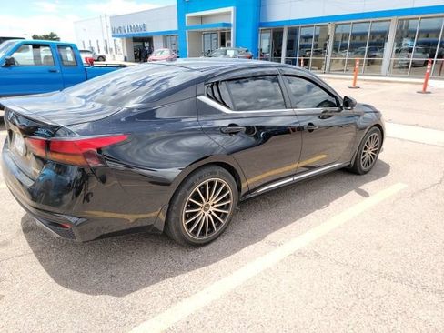 Used 2020 Nissan Altima 2.0 SR FWD image 4
