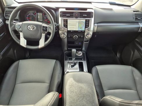 Used 2022 Toyota 4Runner SR5 Premium image 19