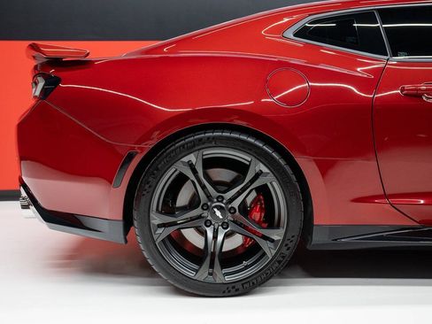 Used 2018 Chevrolet Camaro ZL1 RWD image 54
