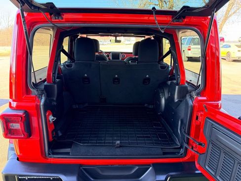 Used 2021 Jeep Wrangler Unlimited Rubicon image 23